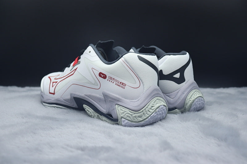 Mizuno Wave Lightning Z8 Volleyball Shoes
