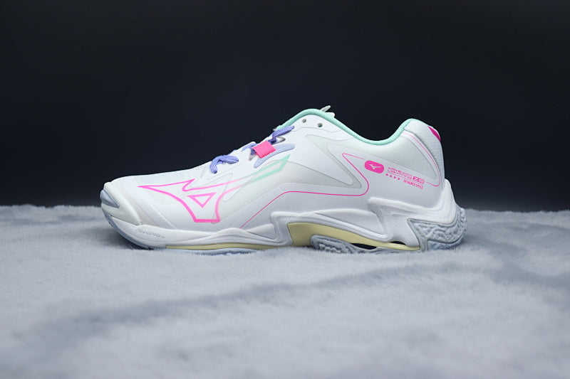 Mizuno Wave Lightning Z8 Volleyball Shoes