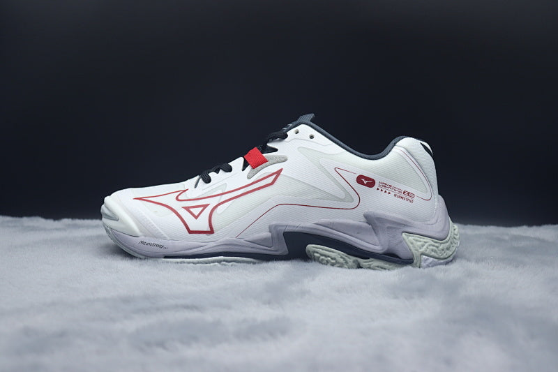 Mizuno Wave Lightning Z8 Volleyball Shoes