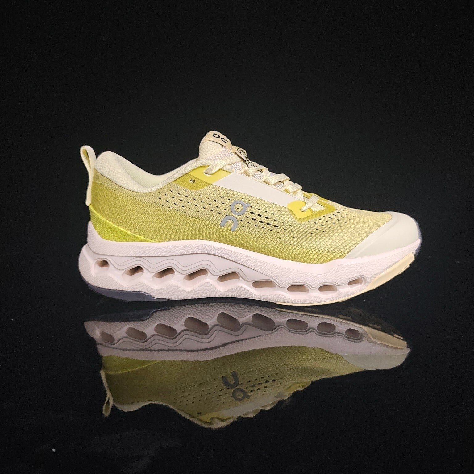 ON Cloudsurfer Trail 2 | Lightweight Trail Running Shoes for All-Terrain