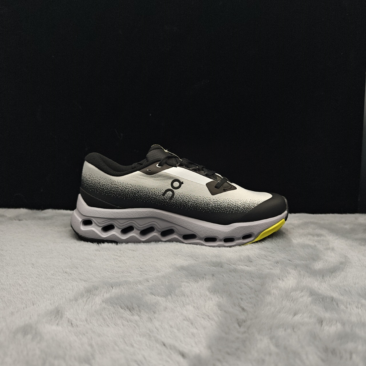 ON Cloudsurfer Trail 2 | Lightweight Trail Running Shoes for All-Terrain