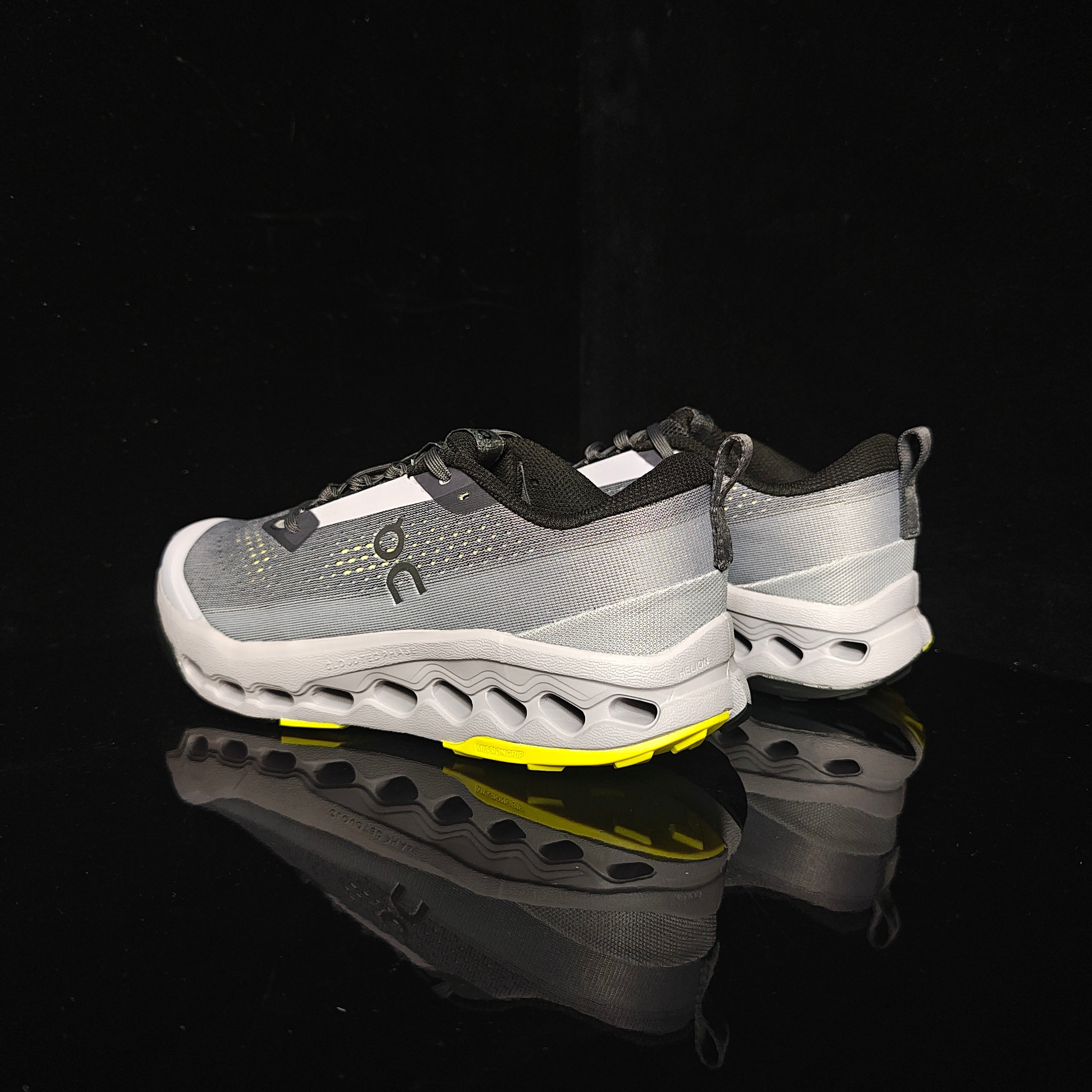 ON Cloudsurfer Trail 2 | Lightweight Trail Running Shoes for All-Terrain
