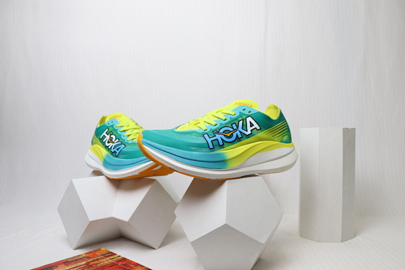 HOKA Rocket Carbon Racing Shoes - Performance Super Shoe